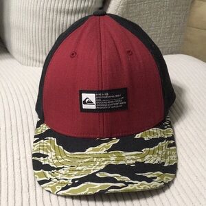 Red and Black, Quiksilver, Flexfit Hat with Camo Brim (L-XL)